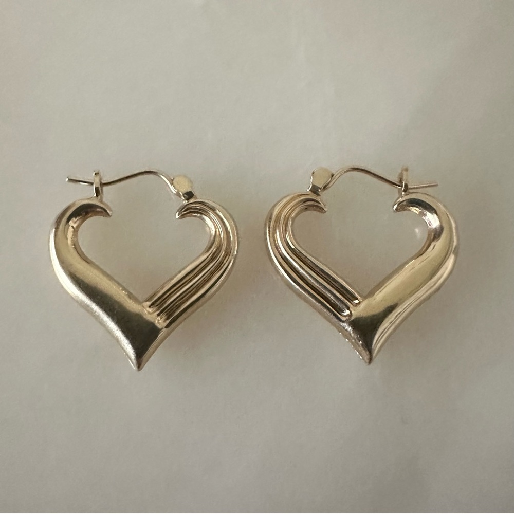 14k Solid Gold Heart Hoop Earrings